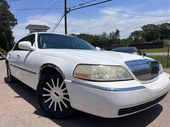 LINCOLN TOWN CAR 2003 1LNHM82W43Y653147 image LINCOLN TOWN CAR 2003 1LNHM82W43Y653147 image